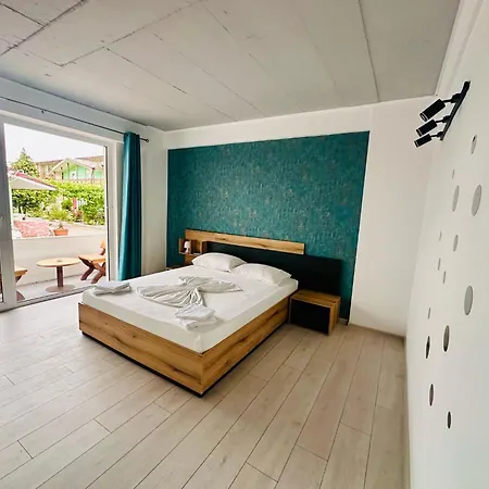 Gasthof Casa Bucuria - Aurel Vlaicu Costinești